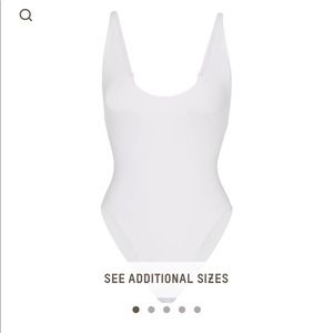 NWT skims swim scoop neck one piece size small marble white cream